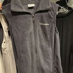 Black Fleece Columbia Vest